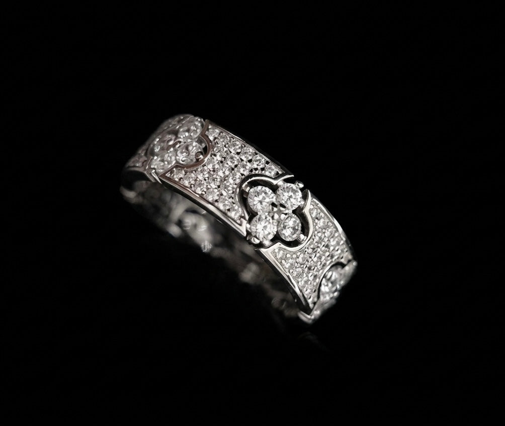 Quatrefoil Clover Band